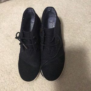 Toms Black bootie wedge